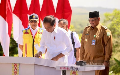 Jokowi Resmikan 24 Ruas Jalan dan 1 Jembatan di Aceh