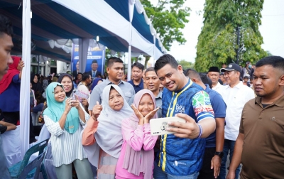 Canda Bobby Nasution soal Jalan Rusak di Langkat: Seperti Dikusuk-kusuk