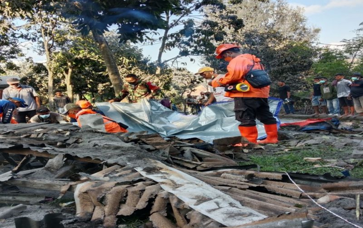 Refugee Camps Prepared for Over 10 Thousand Victims of Mt. Lewotobi