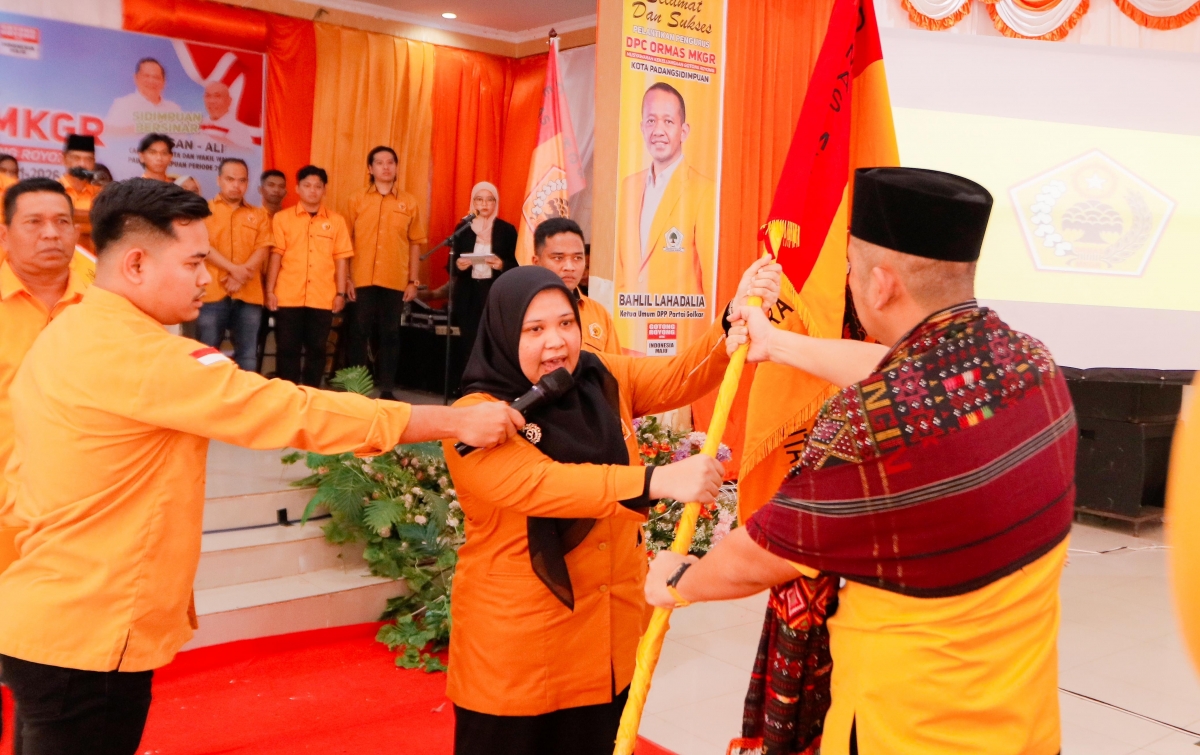 Bawa Misi Kesejahteraan Rakyat-Semangat Gotong Royong, DPC MKGR Padangsidimpuan Resmi Dilantik