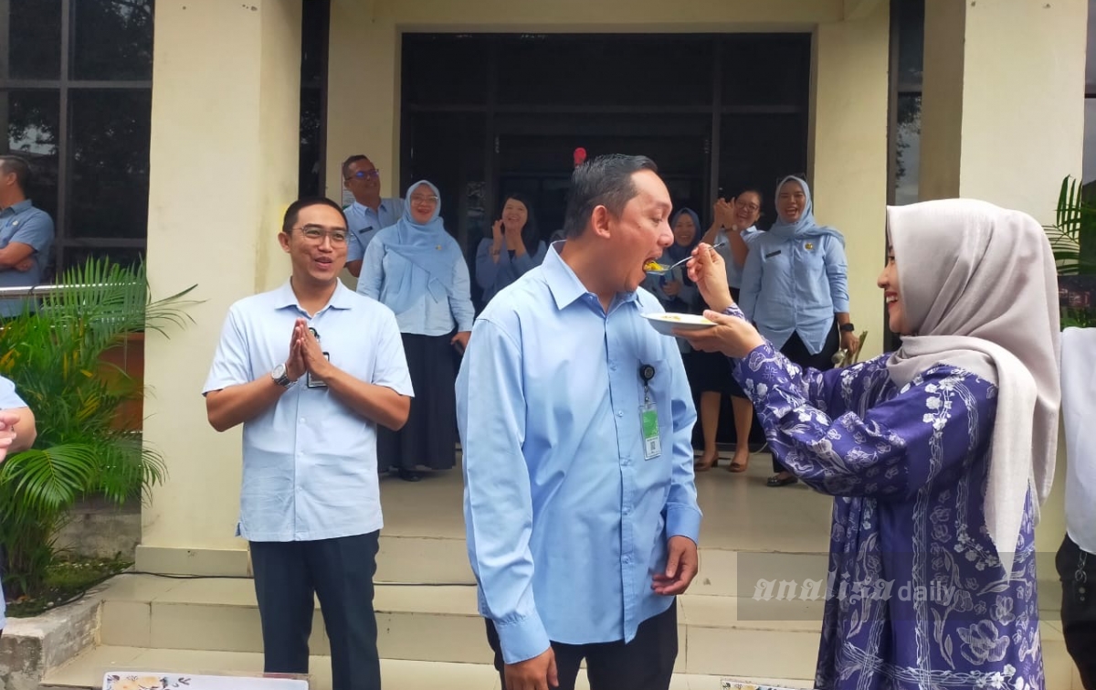 Puncak HKN ke-60, Dinkes Medan Gelar Upacara dan Potong Tumpeng