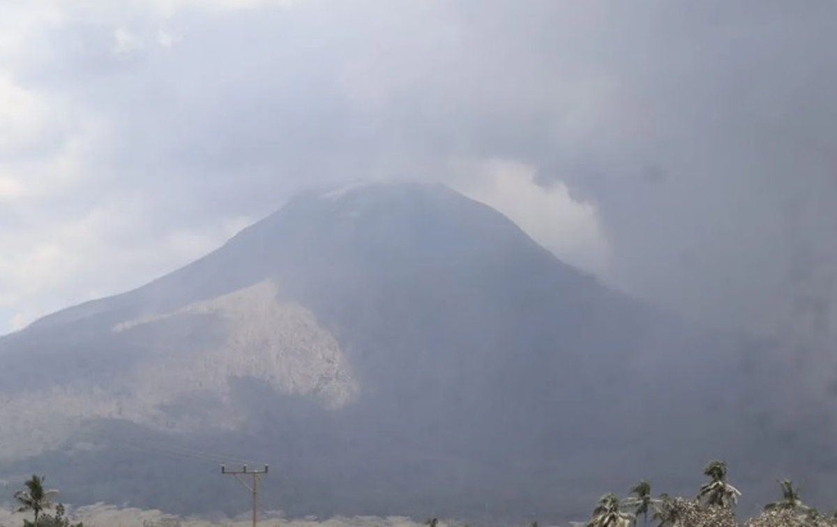 BMKG Ingatkan Soal Banjir Lahar Hujan Gunung Lewotobi Laki-Laki