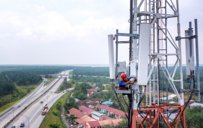 Kinerja XL Axiata Tetap Tumbuh di Tengah Kondisi Ekonomi yang Berat, Pendapatan Rp 25 Triliun, Laba Rp 1,3 Triliun