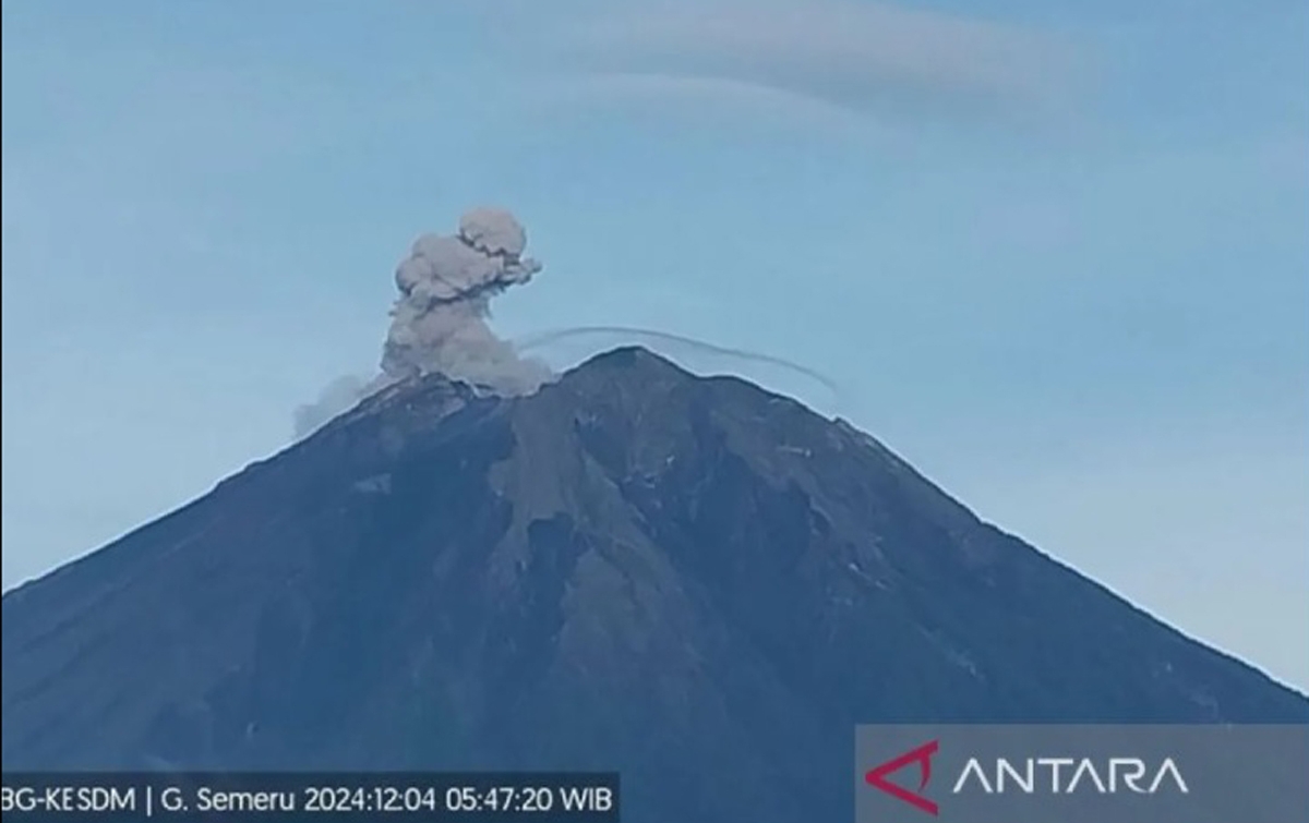 Gunung Semeru Kembali Erupsi, Durasi 115 Detik