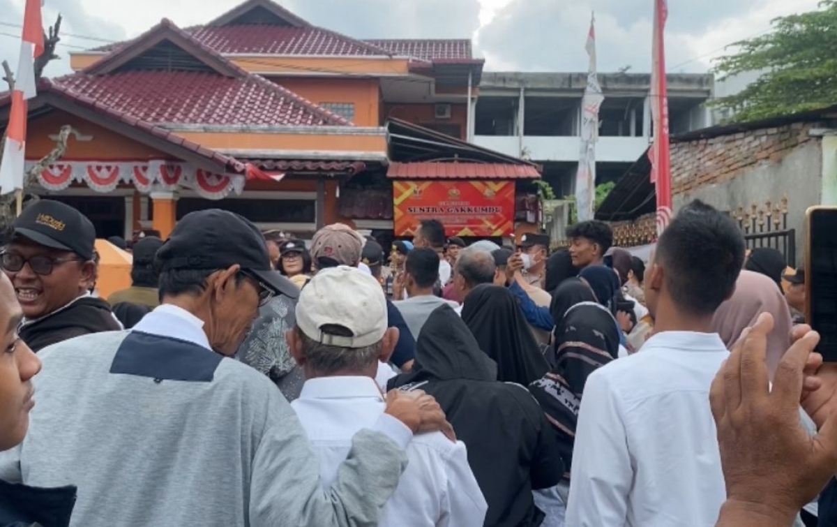 Tagih Janji Bawaslu, Ratusan Massa Pendukung Pilkada Jujur Dibuat Kecewa