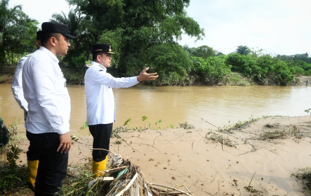 Antisipasi Banjir Tak Terulang, Tanggul Sungai di Patumbak Diperkuat dan Ditinggikan