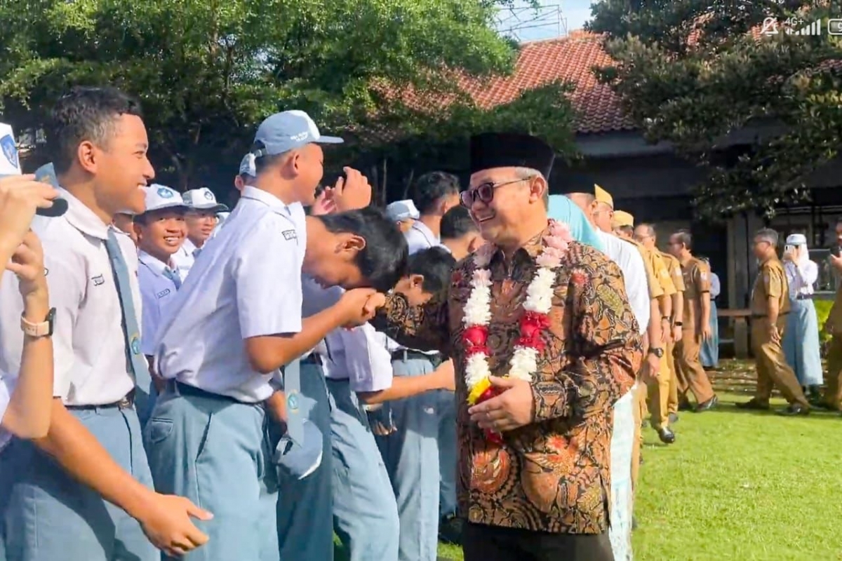 Mendikdasmen Abdul Mu’ti Kenalkan 7 Kebiasaan Anak Indonesia Hebat