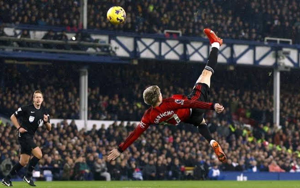 Gol Salto Garnacho ke Gawang Everton Sabet Puskas Award 2024