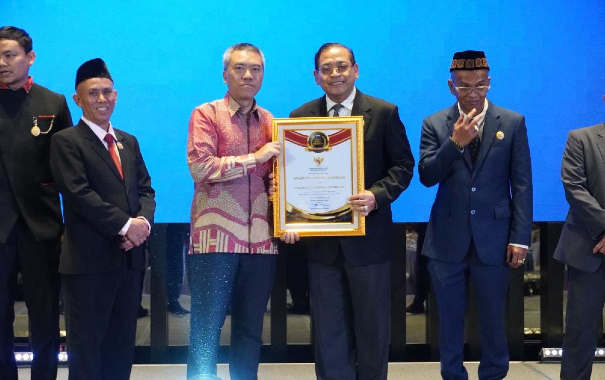 Dinobatkan Sebagai Badan Publik Terbaik Nasional, BRI Sabet Dua Penghargaan di Anugerah Keterbukaan Informasi Publik 2024