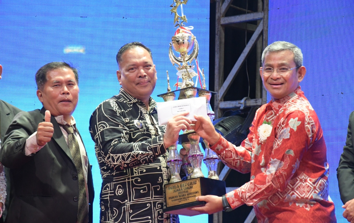 Tanjungmorawa Juara Umum Lomba Vokal Suara Natal Oikumene Deliserdang