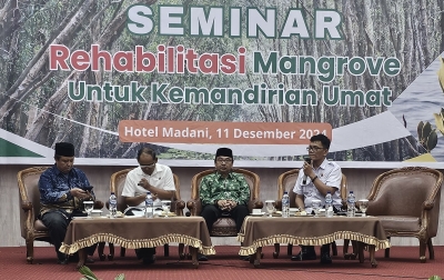 PINBAS MUI dan Mathla'ul Anwar Gelar Seminar dan Gerakan Tanam Mangrove di Sumut