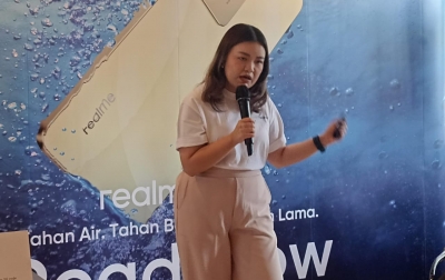 Perangkat Telekomunikasi Tahan Air Sasar Anak Muda di Medan