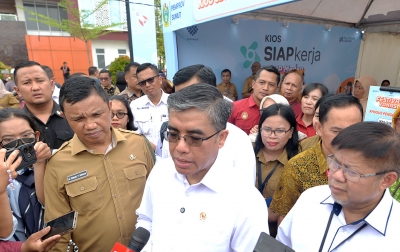 Menaker Yassierli Sebut Tugas Menciptakan Lapangan Kerja Bukan Hanya Satu Pihak