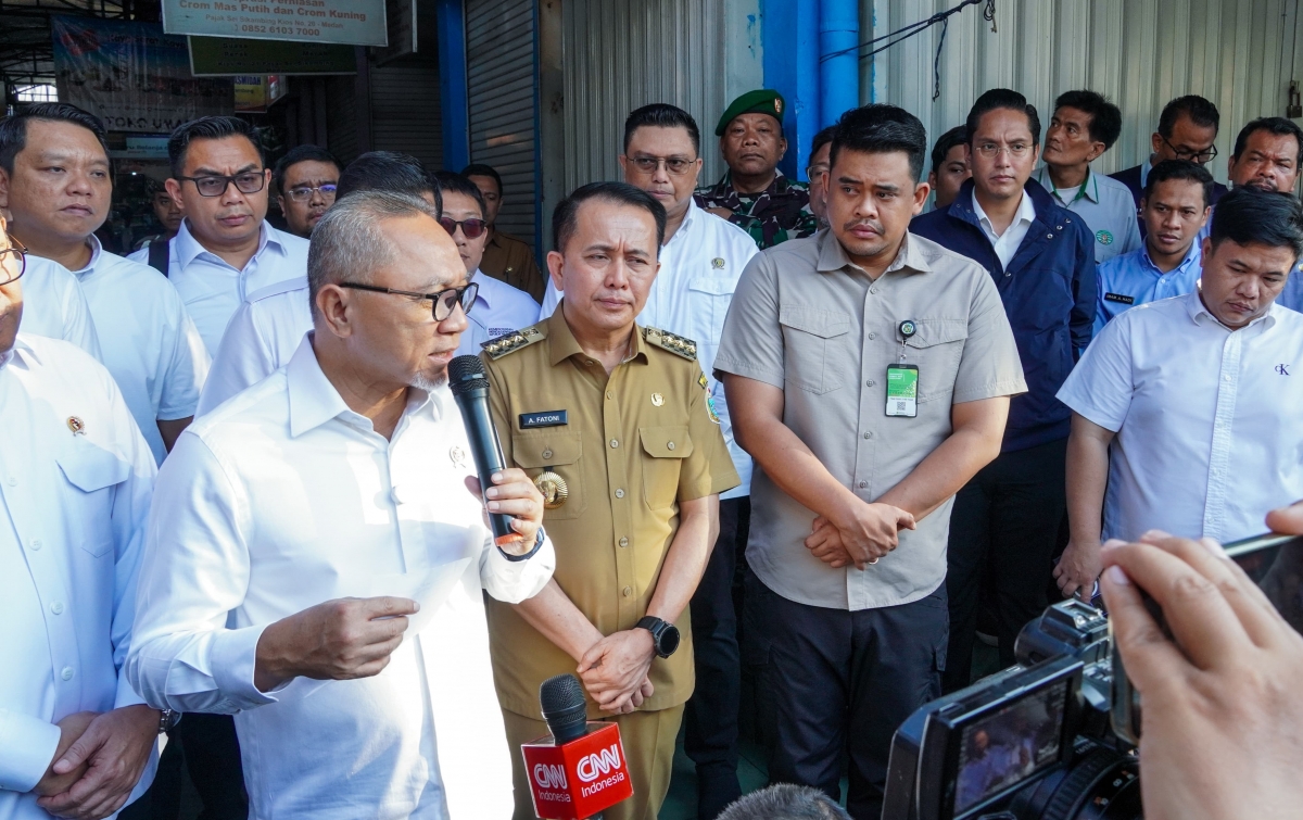 Menko Bidang Pangan dan Mendag Tinjau Cek Bapok di Pasar Sei Sikambing, Harga Gula jadi Sorotan