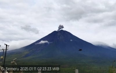 Gunung Semeru Kembali Erupsi, Tinggi Letusan 600 Meter