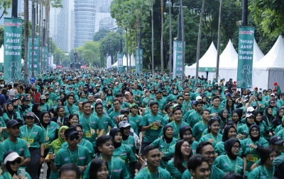 10 Ribu Orang Berjalan 10 Ribu Langkah Melawan Osteoporosis