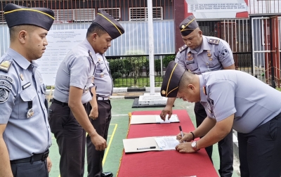 Pegawai Rutan Tarutung Tandatangani Janji Kinerja Tahun 2025