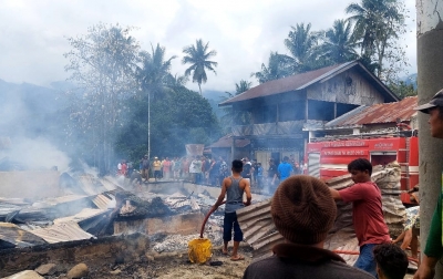 7 Rumah di Pasir Mbellang Dairi Hangus Terbakar saat Pemilik Lagi Panen Jagung