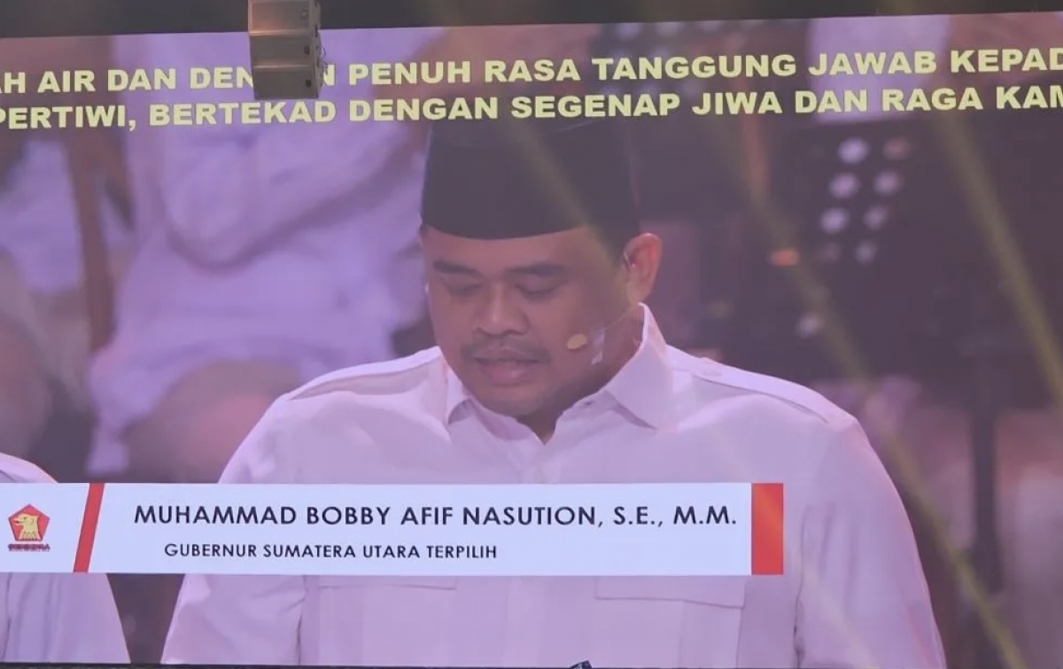 Gubernur Sumut Terpilih Bobby Nasution Bacakan Sumpah Jati Diri Kader saat HUT Ke-17 Gerindra