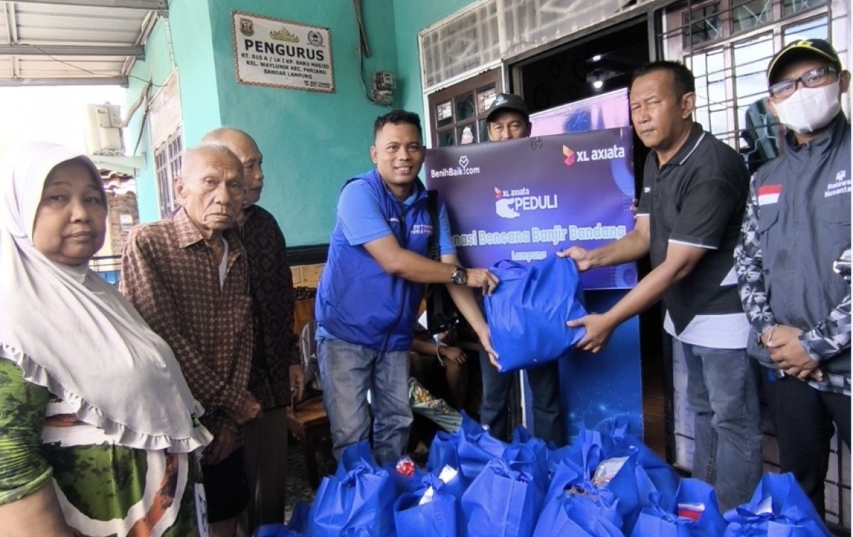 XL Axiata Sigap Bantu Korban Bencana, Salurkan Bantuan dan Jaringan Tetap Aktif di Tengah Krisis