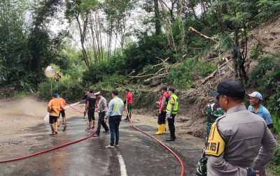 Jalan Alternatif Tongkoh-Barus Jahe-Tiga Panah Sudah Dapat Dilalui