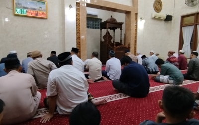 Salat Tarawih Perdana, Masjid  Dipenuhi Jamaah