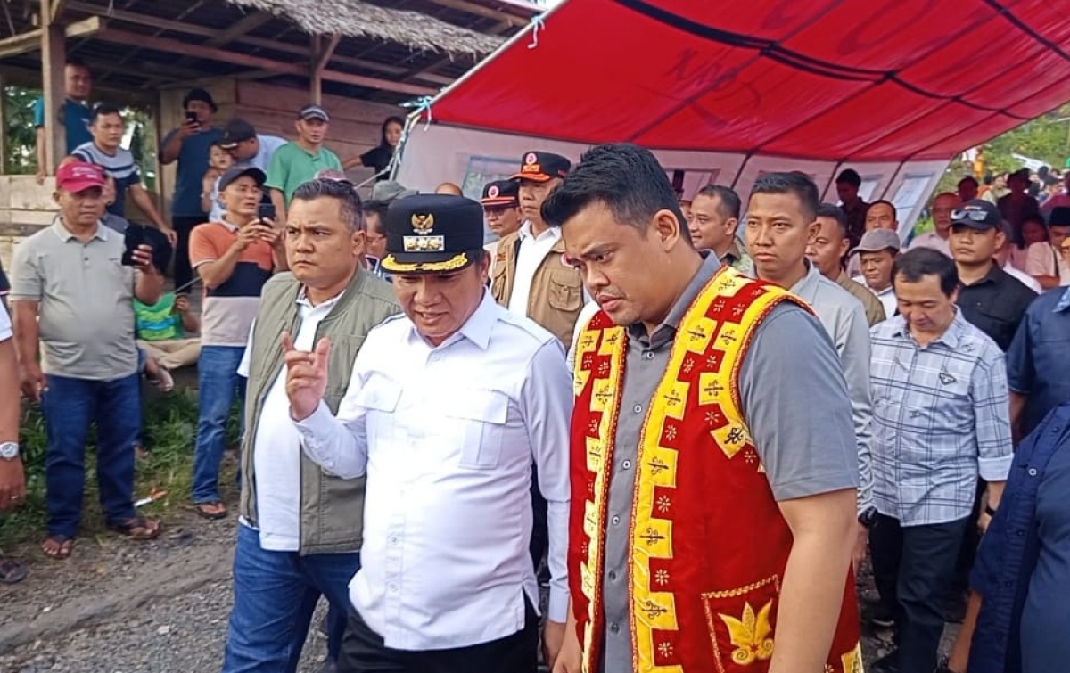 Gubsu Bobby Tinjau Jembatan Sungai Oyo, Tanggung Transportasi Pangan dan Percepat Pembangunan