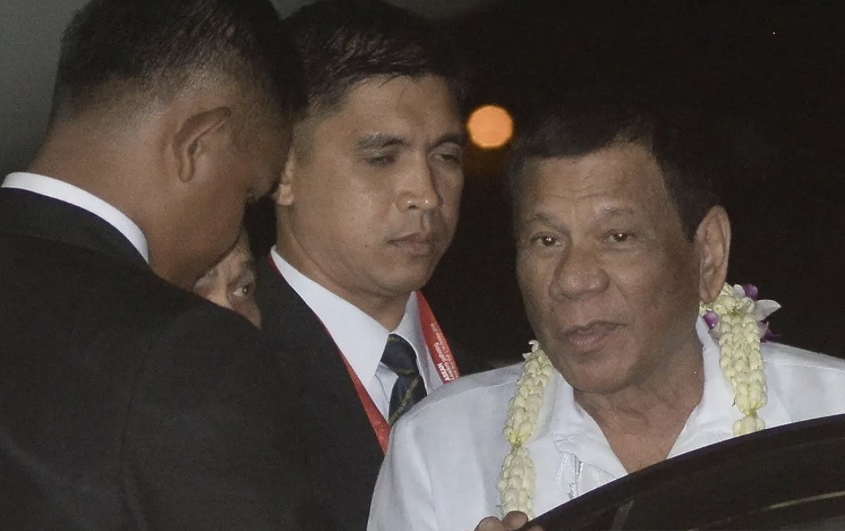 Usai Ditangkap, Eks Presiden Filipina Duterte Diterbangkan ke Den Haag