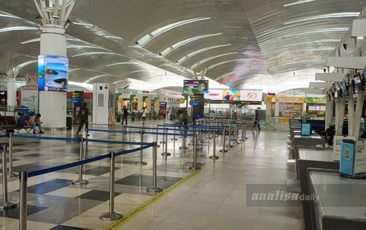 Memasuk Hari Ke-18 Ramadan 1446 H, Bandara Kualanamu Masih Tampak Sepi