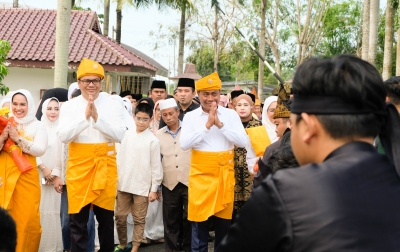 Warga Antusias Sambut dr Aci - Lom Lom, Berharap Deliserdang Sehat Lekas Terwujud