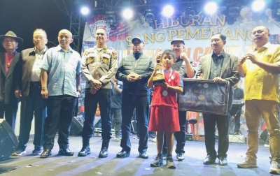 Frans Sitompul Raih Juara Umum, Bupati Taput Apresiasi Turnamen Catur Antar Pelajar