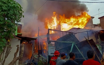 19 Rumah di Pangkalanbrandan Hangus Terbakar