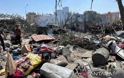 UNRWA Ingatkan Risiko Wabah Penyakit Akibat Sampah Gaza