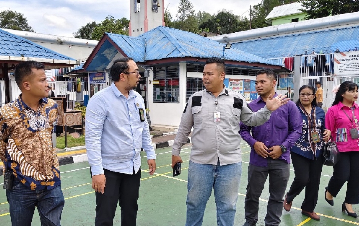 Hakim Pengawas PN Tarutung Kunjungi Rutan