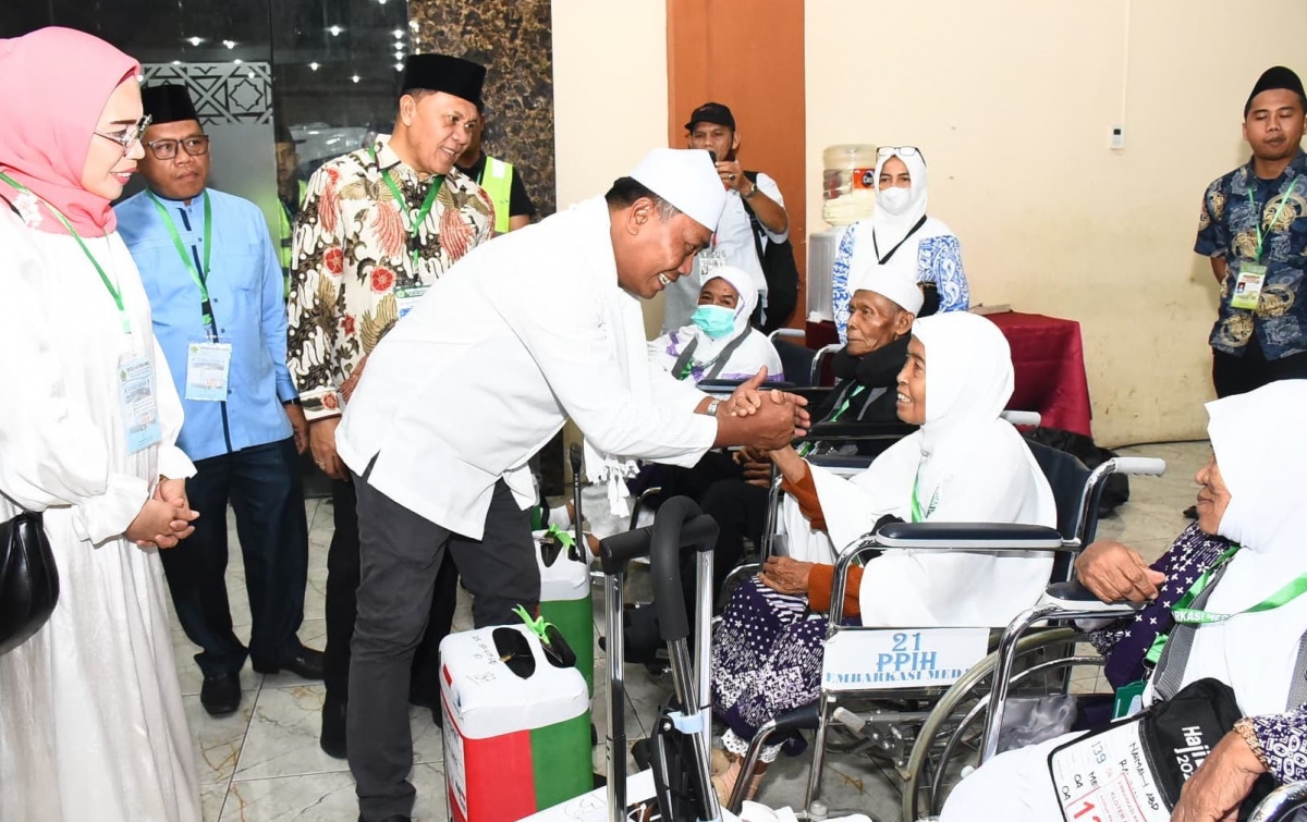 Wabup Deliserdang: Jangan Pikirkan Kelurga, Fokuskan Ibadah di Tanah Suci