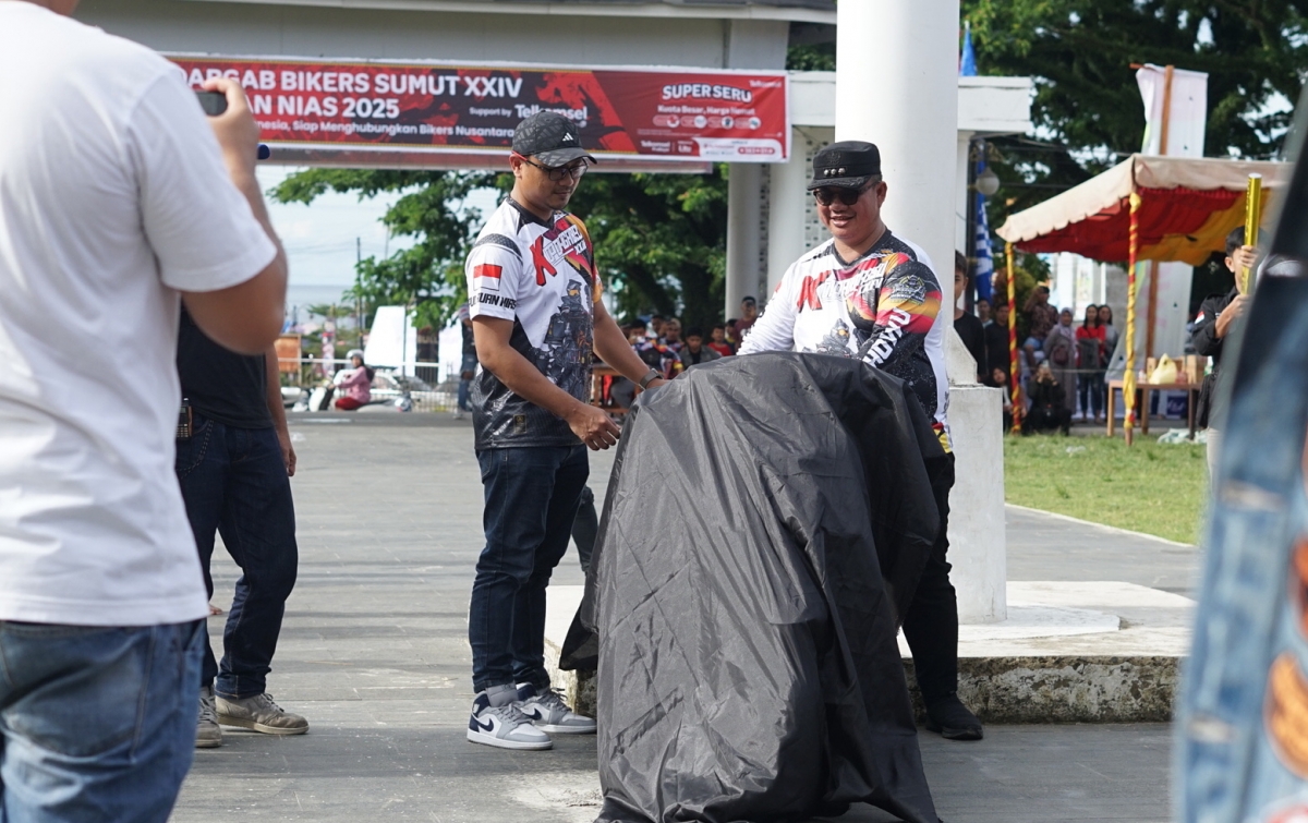 Ribuan Pengunjung Saksikan Launching Yamaha G-Ultima di Gunungsitoli 