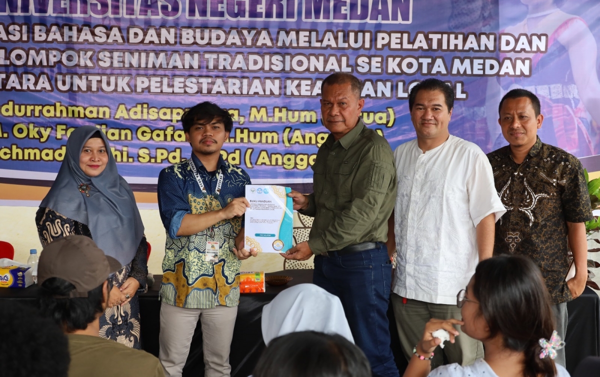 LPPM Unimed Tingkatkan Literasi Bahasa dan Budaya Kelompok Seniman Tradisional