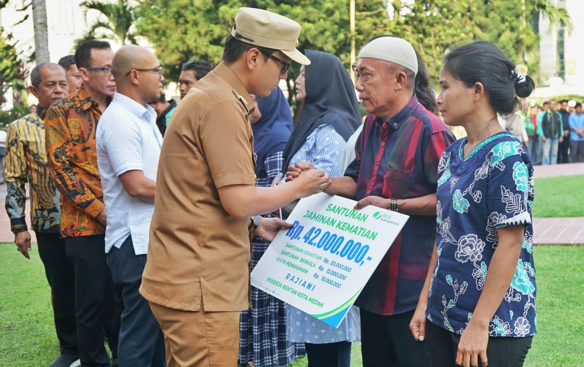 Peduli Ojol, Rico Waas Beri Perlindungan BPJS Ketenagakerjaan ke 17 Ribu Lebih Pekerja Rentan