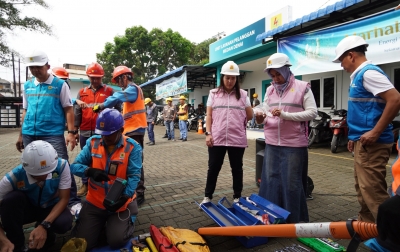 Kartini PLN Medan Denai: Tri Rahayu, Srikandi Tangguh Terangi Negeri dengan Dedikasi Ganda