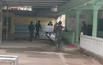Satgas TMMD ke-124 di Silo Bonto Renovasi Musala Nurul Amin