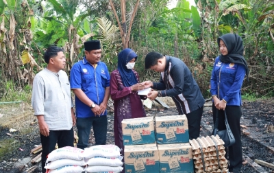 Ricky Anthony Berikan Bantuan kepada Jamiah
