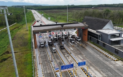 56.540 Kendaraan Lintasi Tol Kutepat saat Libur Panjang Waisak