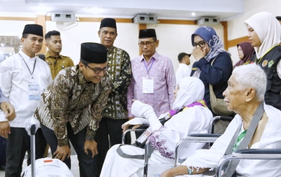 Rico Waas Imbau Jemaah Haji Medan Jaga Kesehatan