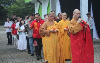 Yayasan Taman Bodhi Asri Gelar Peringatan Waisak 2569 BE Penuh Makna, Bagikan Sembako untuk 200 KK