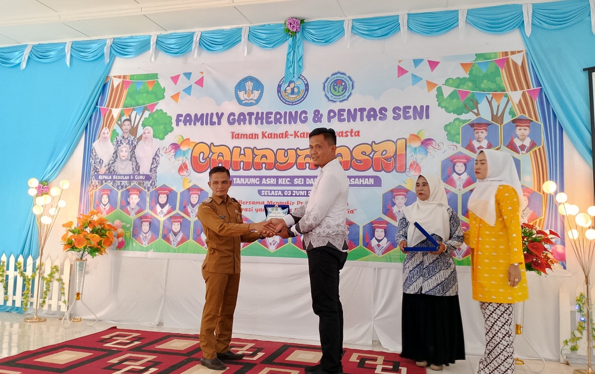 Wisuda Anak Didik TK, Kades: Raih Cita-cita Setinggi Langit