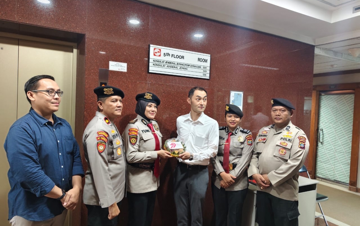 Sambut Hari Bhayangkara ke-79, Dit Pamobvit Poldasu Patroli Sambang ke Kantor Konjen dan Konsul Kehormatan