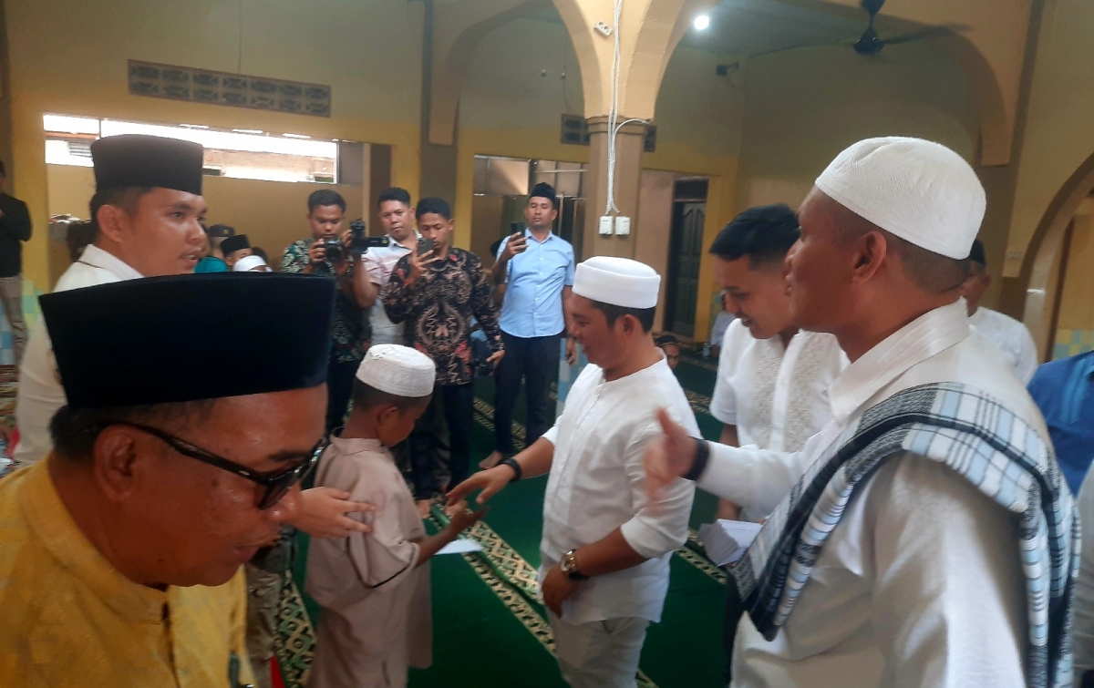 Penyantunan Anak Yatim Berlanjut, Bupati Putra Mahkota Safari Jumat di Barsel