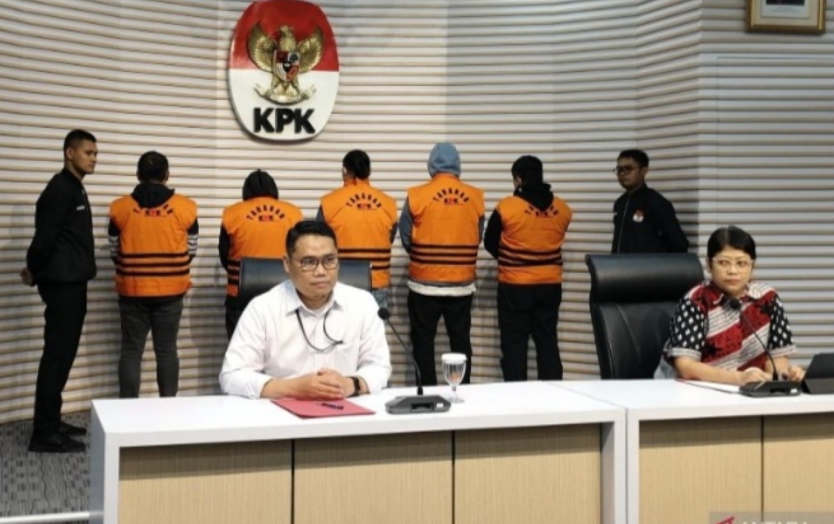 KPK Tetapkan 5 Tersangka Korupsi Proyek Jalan Rp231 Miliar di Sumut