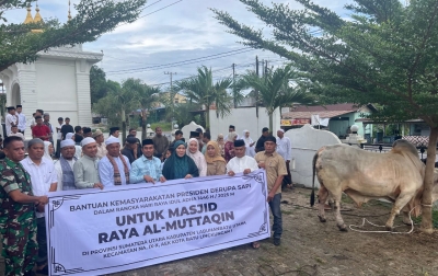 Antusias Warga Saksikan Penyembelihan Hewan Kurban dari Presiden RI