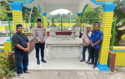 Polsek Tanjung Beringin Ziarah ke Makam Raja Bedagai, Lestarikan Sejarah Lokal